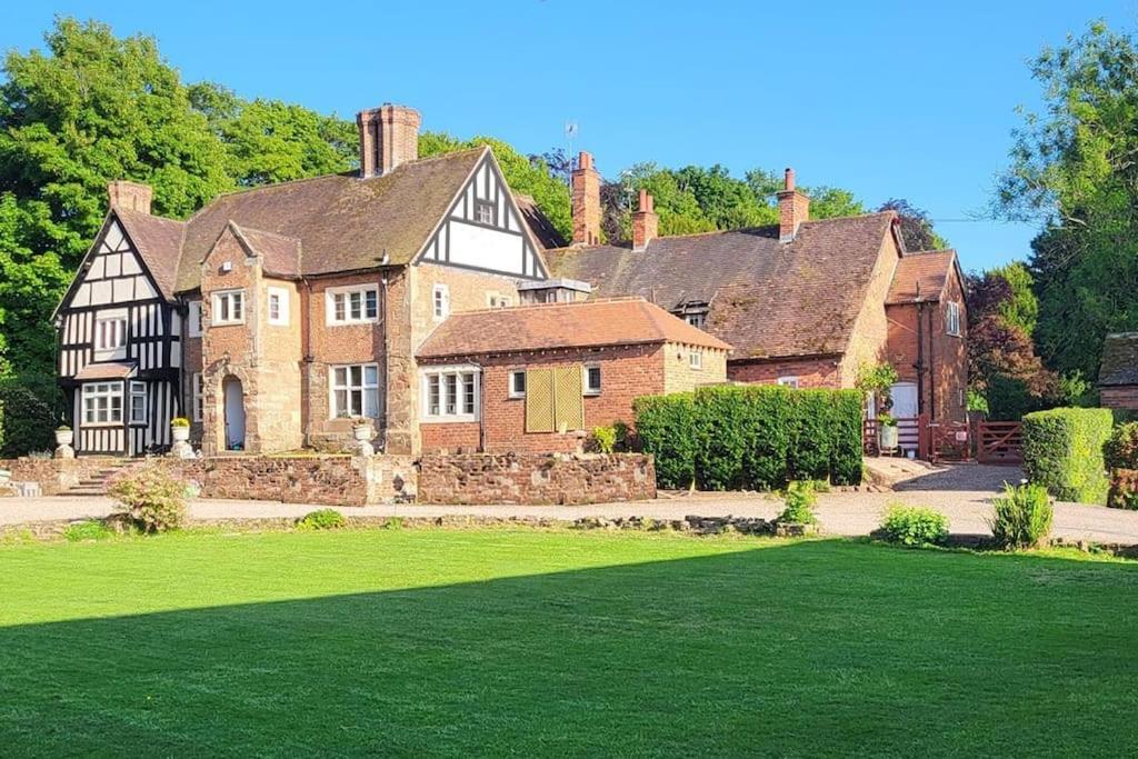 The Lodge At Fairfield Court Lickey End Exterior photo